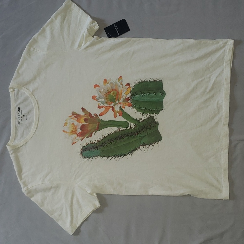 Graphic tee